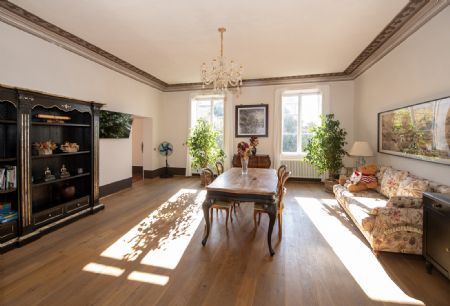 Vendita Appartamento SIENA – Centro Storico. In prestigioso palazzo notificato del XVI secolo, vendesi appartamento di...